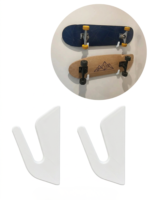 Wieszak na deskorolkę, uchwyt ścienny skateboard biały